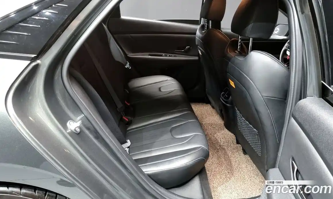 Hyundai Avante 2022 2.0 Автомат в Москве № 89850, фото 12