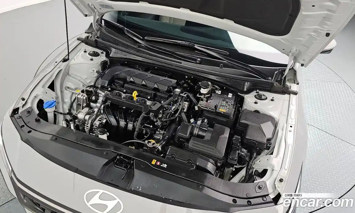 Hyundai Avante 2024 1.6 Автомат в Москве № 9295, фото 9