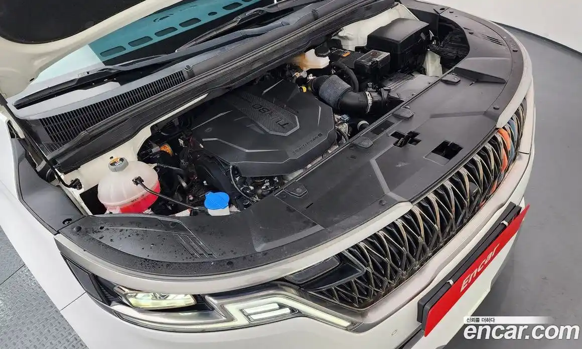 Kia Canival 2022 2.2 Автомат в Москве № 95787, фото 4