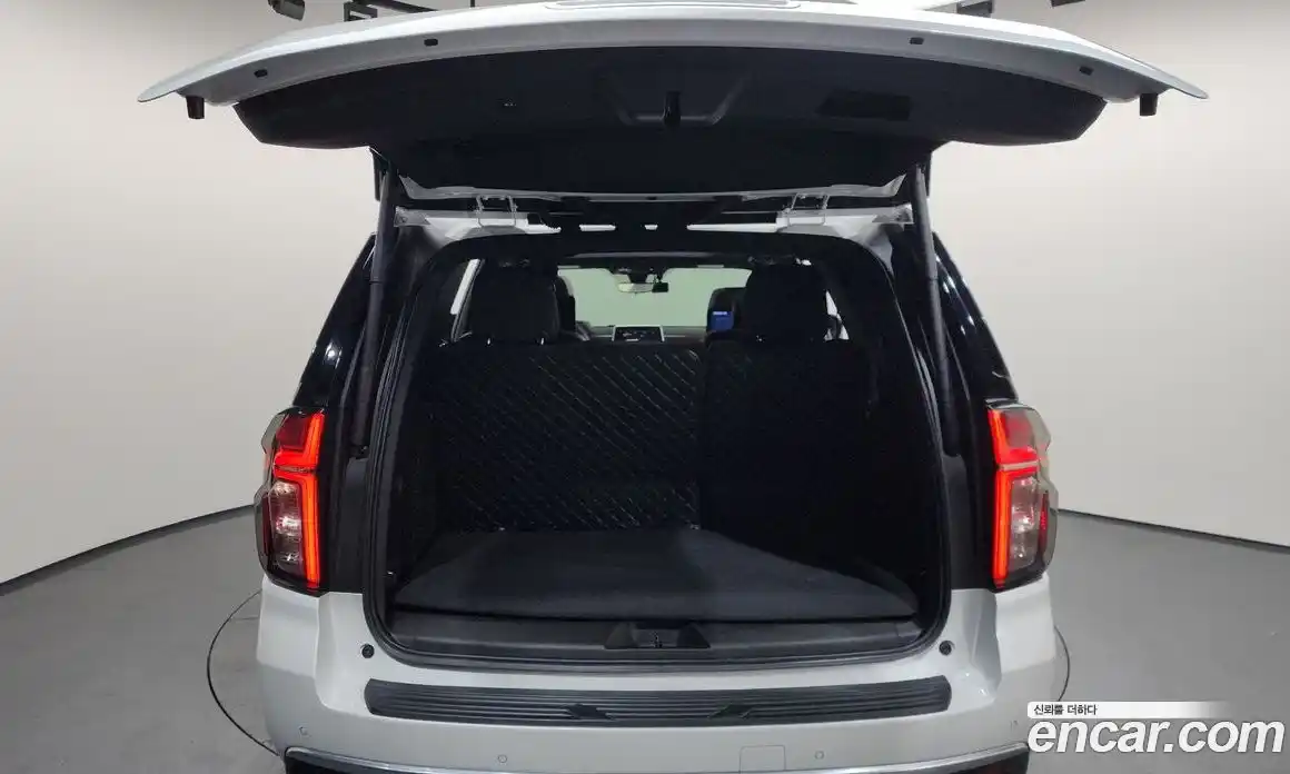 Chevrolet Tahoe 2022 6.2 Автомат в Москве № 104720, фото 20