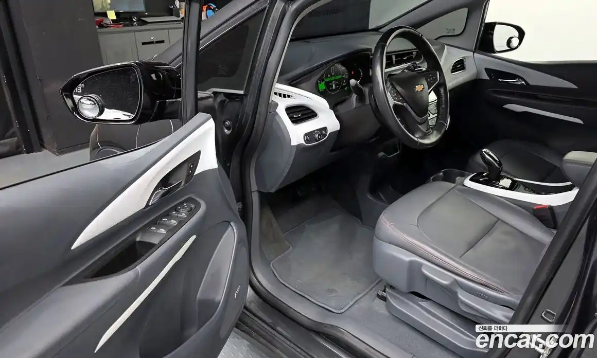 Chevrolet Bolt EV 2019 0.2 Автомат в Москве № 105158, фото 13