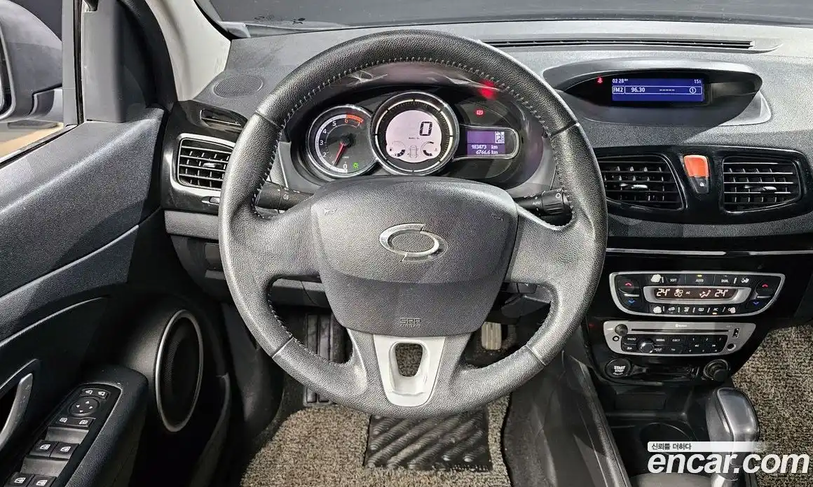 Renault SM3 2016 1.6 Автомат в Москве № 106344, фото 14