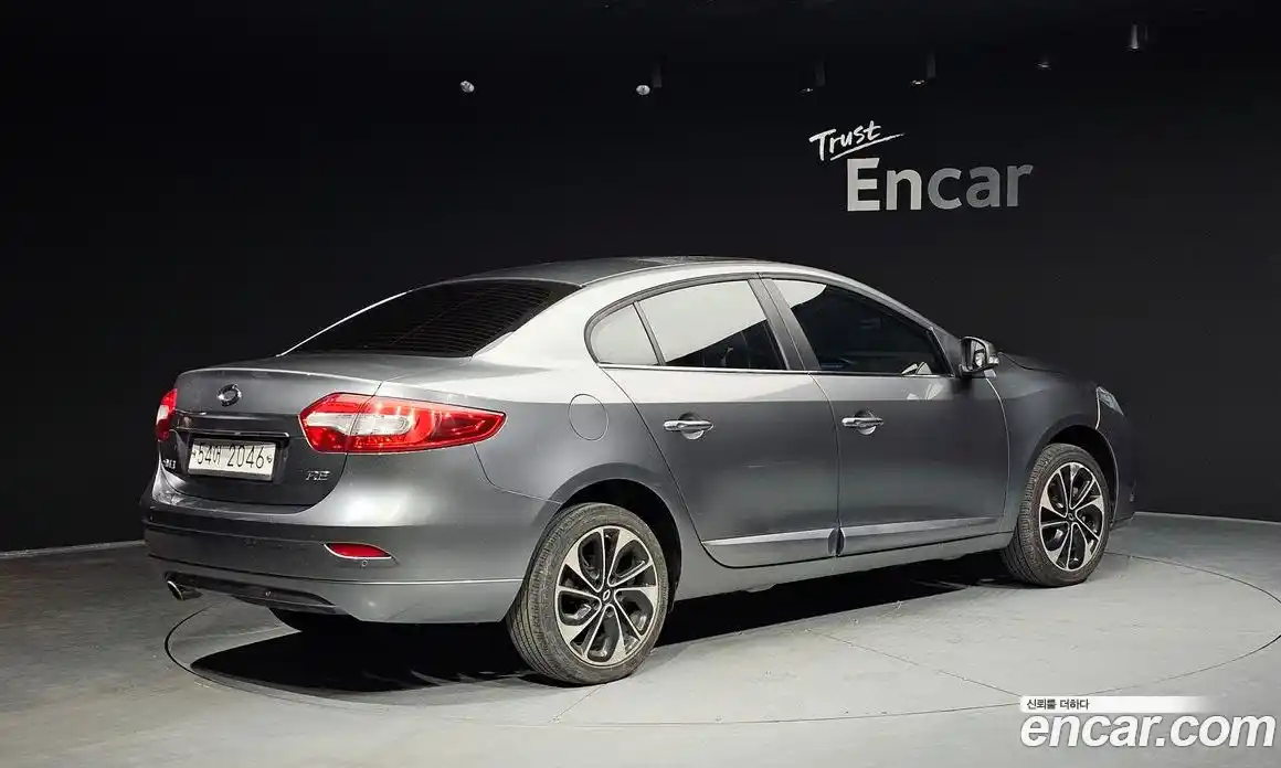 Renault SM3 2016 1.6 Автомат в Москве № 106344, фото 19