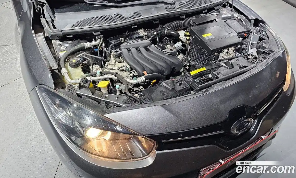 Renault SM3 2016 1.6 Автомат в Москве № 106344, фото 3