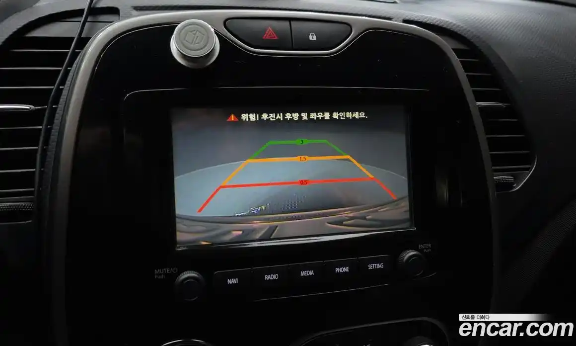 Renault QM3 2015 1.5 Автомат в Москве № 107284, фото 19