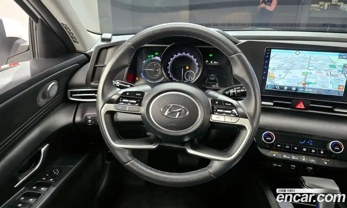 Hyundai Avante 2023 1.6 Автомат в Москве № 111205, фото 14