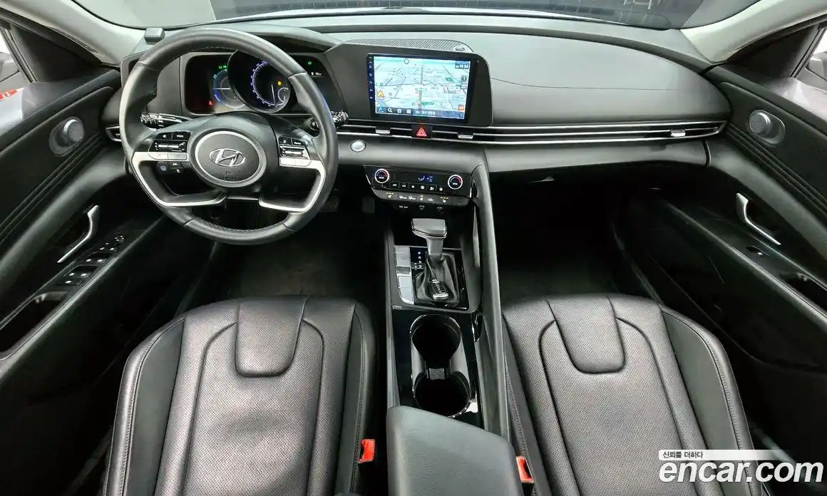 Hyundai Avante 2023 1.6 Автомат в Москве № 111205, фото 17