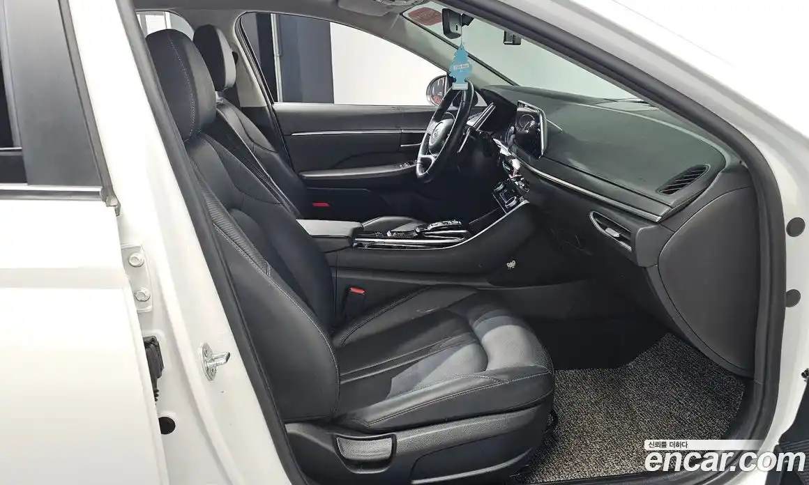 Hyundai Sonata 2021 2.0 Автомат в Москве № 112148, фото 14