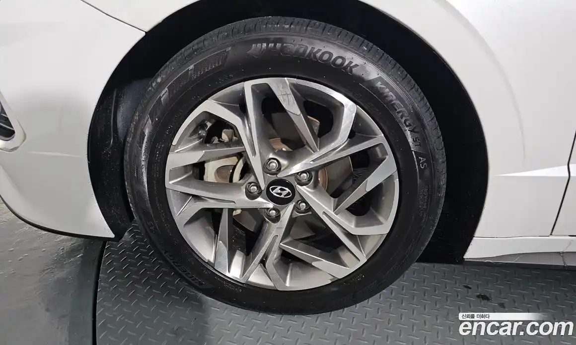 Hyundai Sonata 2021 2.0 Автомат в Москве № 112148, фото 15