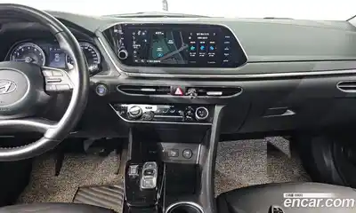 Hyundai Sonata 2021 2.0 Автомат в Москве № 112148, миниатюра 3