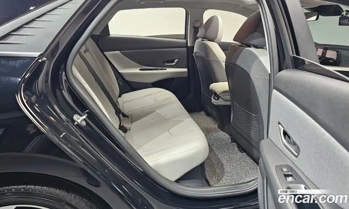 Hyundai Avante 2021 1.6 Автомат в Москве № 113253, фото 8