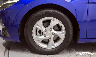 Hyundai Avante 2021 1.6 Автомат в Москве № 114297, миниатюра 10