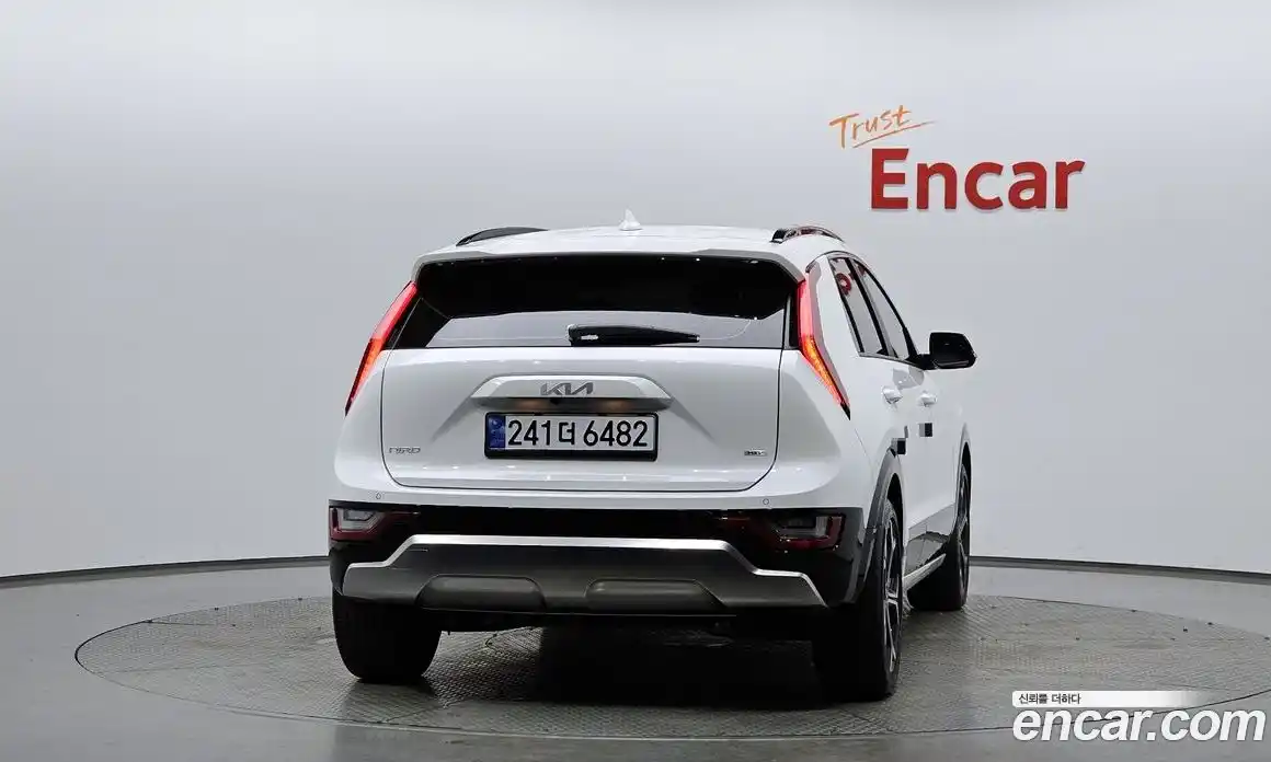 Kia Niro 2022 1.6 Автомат в Москве № 114337, фото 13