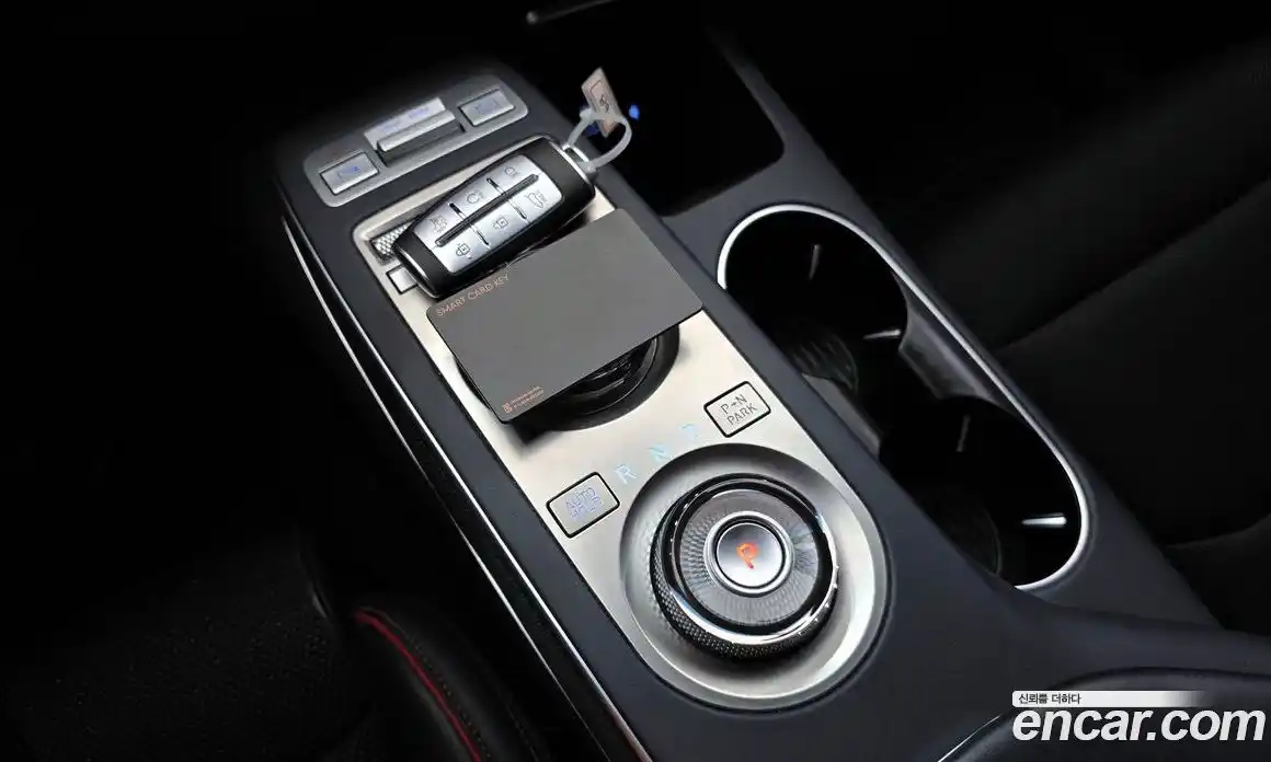 Genesis GV70 2021 2.5 Автомат в Москве № 119057, фото 9