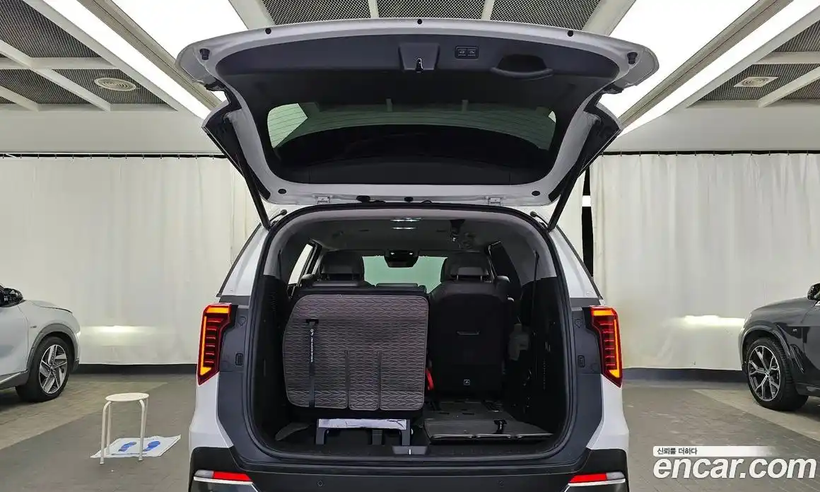 Kia Canival 2024 3.5 Автомат в Москве № 121193, фото 20