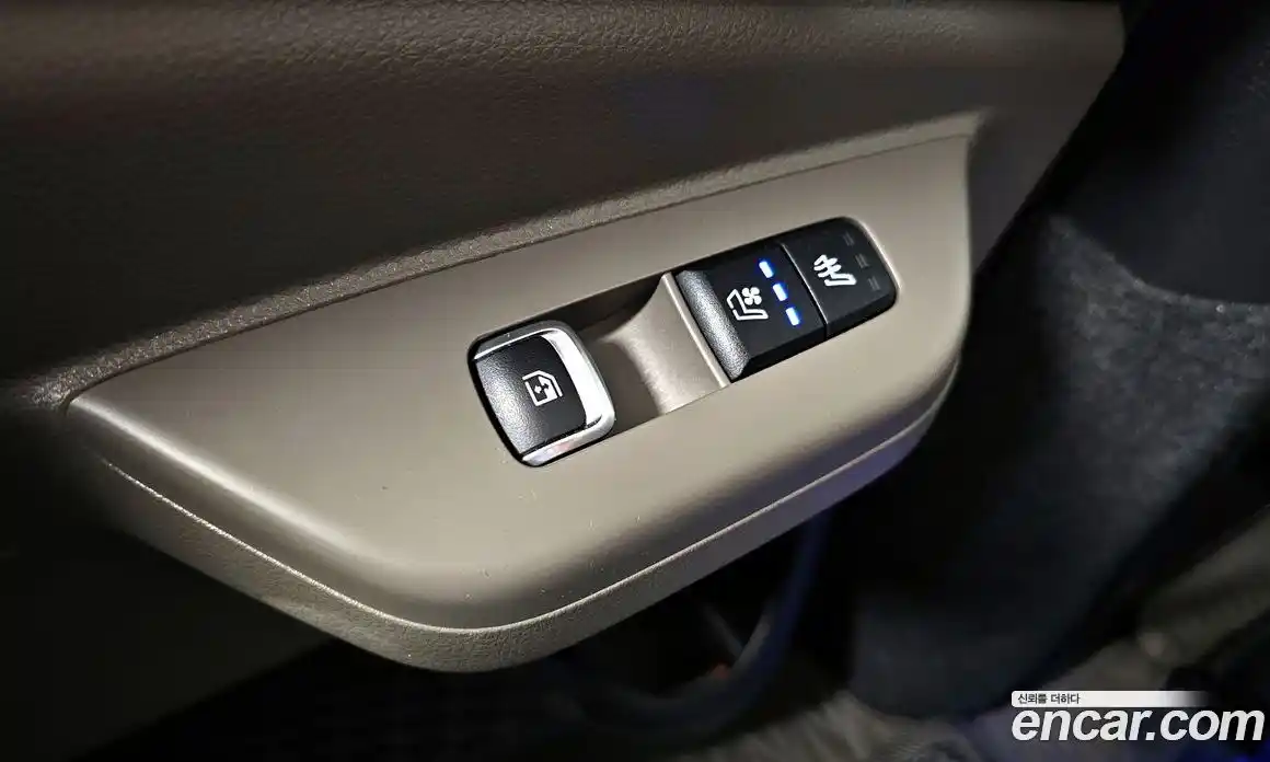 Kia Canival 2024 3.5 Автомат в Москве № 121193, фото 10