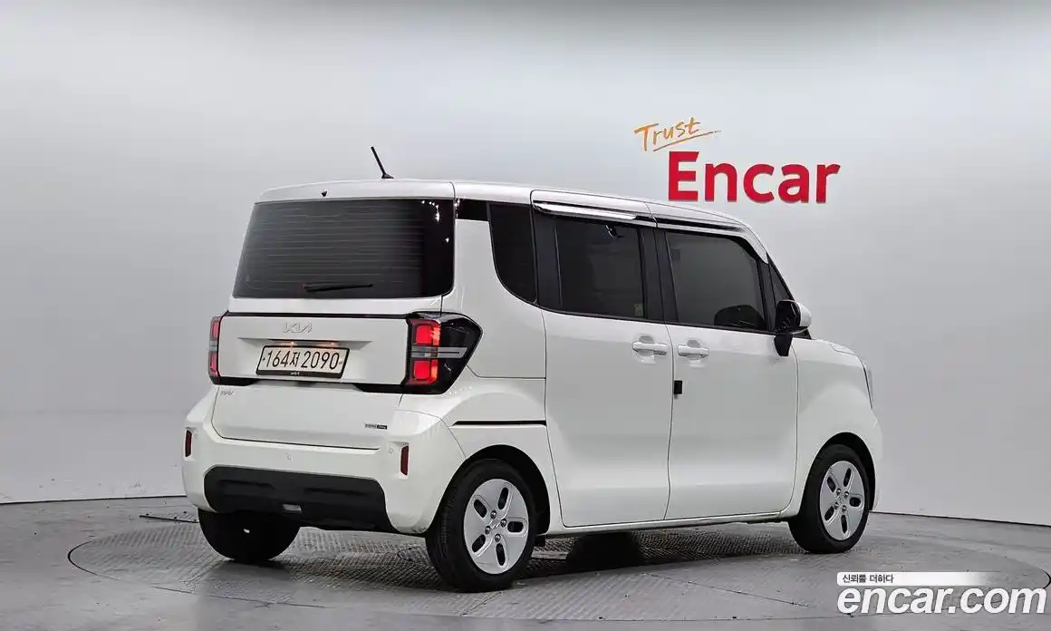 Kia Ray 2023 1.0 Автомат в Москве № 122189, фото 13