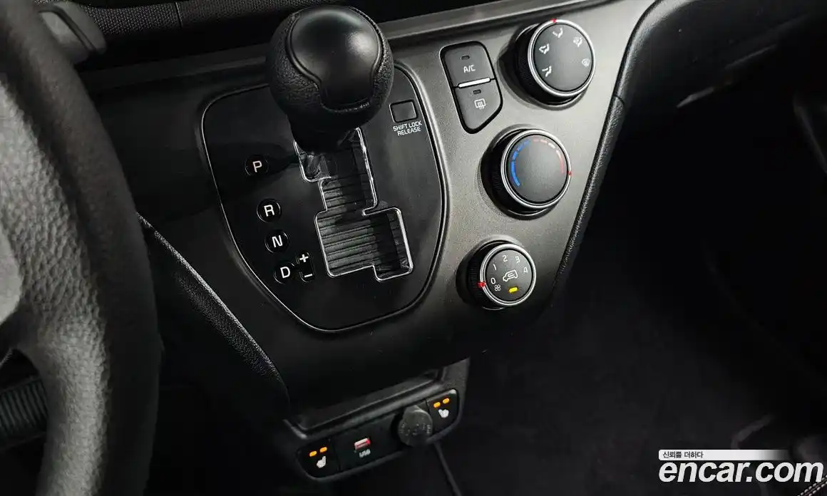 Kia Ray 2023 1.0 Автомат в Москве № 122189, фото 3