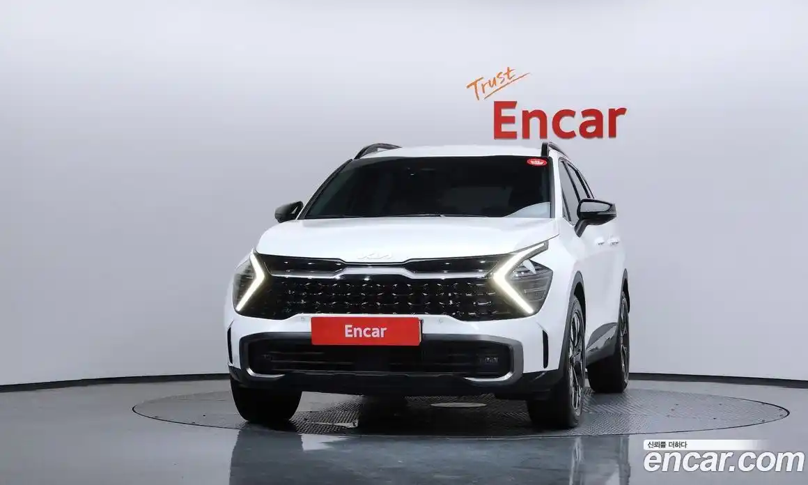 Kia Sportage 2023 1.6 Автомат в Москве № 122198, фото 1