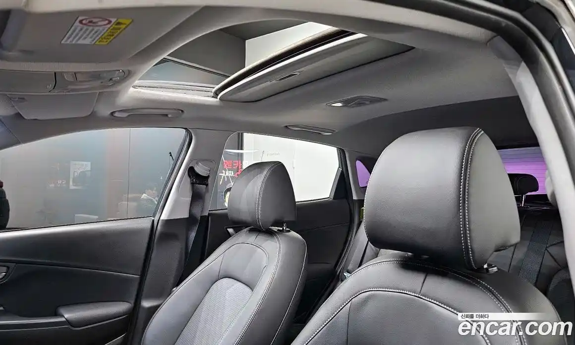 Hyundai Kona 2018 1.6 Автомат в Москве № 126384, фото 17