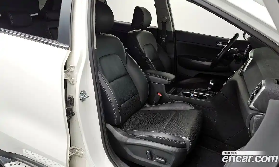 Kia Sportage 2021 2.0 Автомат в Москве № 126923, фото 6