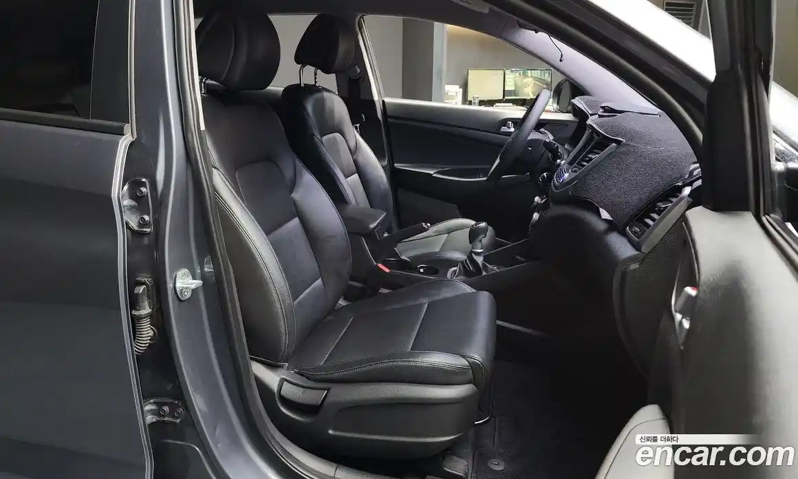 Hyundai Tucson 2017 2.0 Механическая в Москве № 128044, фото 17