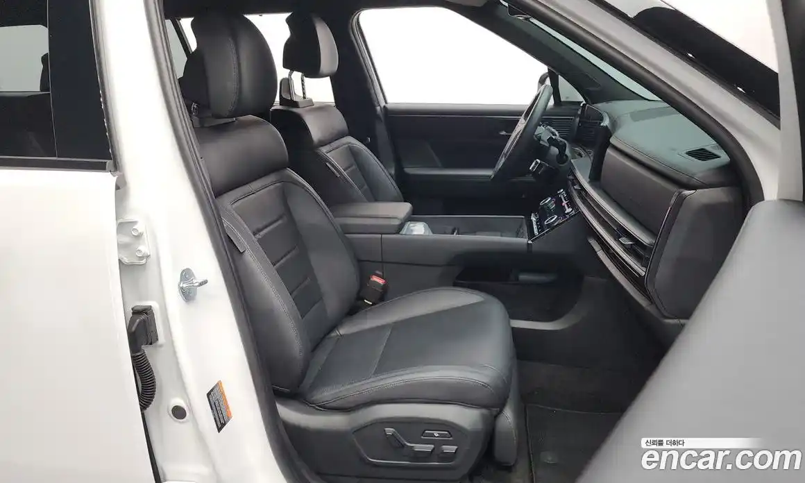 Hyundai Santa Fe 2025 2.5 Автомат в Москве № 129859, фото 9