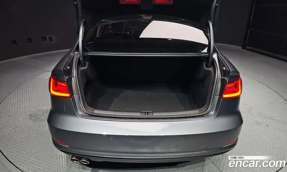 Audi A3 2015 2.0 Автомат в Москве № 135803, фото 20