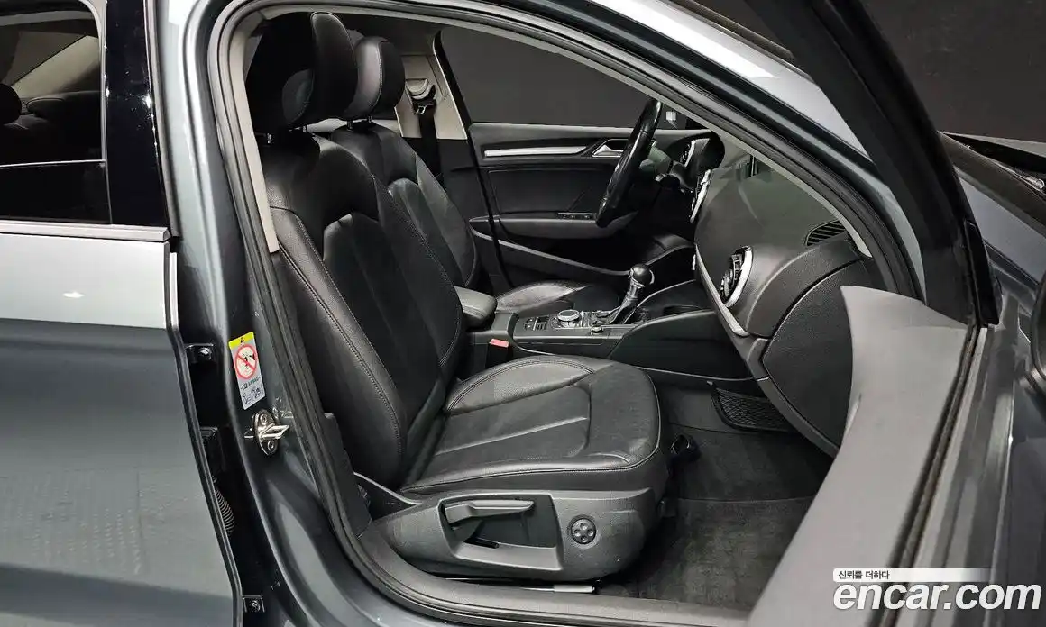 Audi A3 2015 2.0 Автомат в Москве № 135803, фото 10