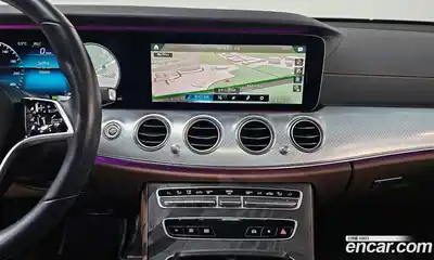 Mercedes-Benz E-Class 2021 2.0 Автомат в Москве № 135960, миниатюра 8