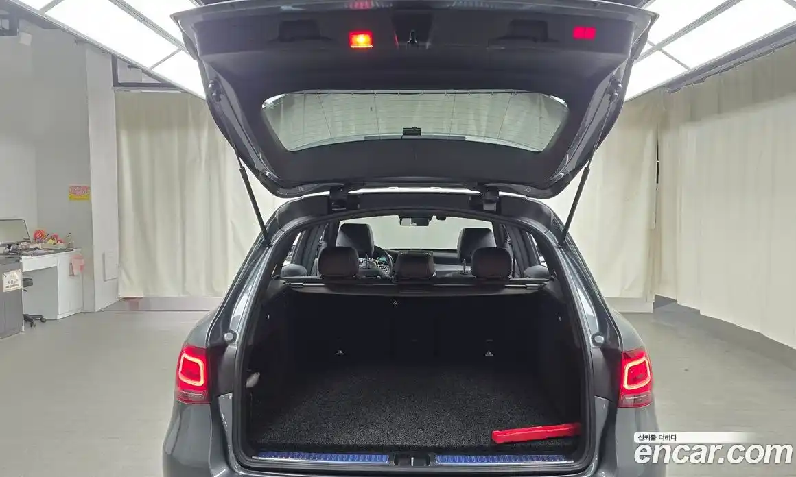 Mercedes-Benz GLC-Class 2021 2.0 Автомат в Москве № 137802, фото 20