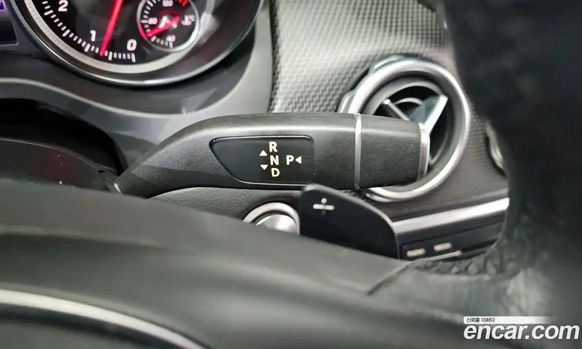 Mercedes-Benz GLA-Class 2018 2.0 Автомат в Москве № 138324, фото 4