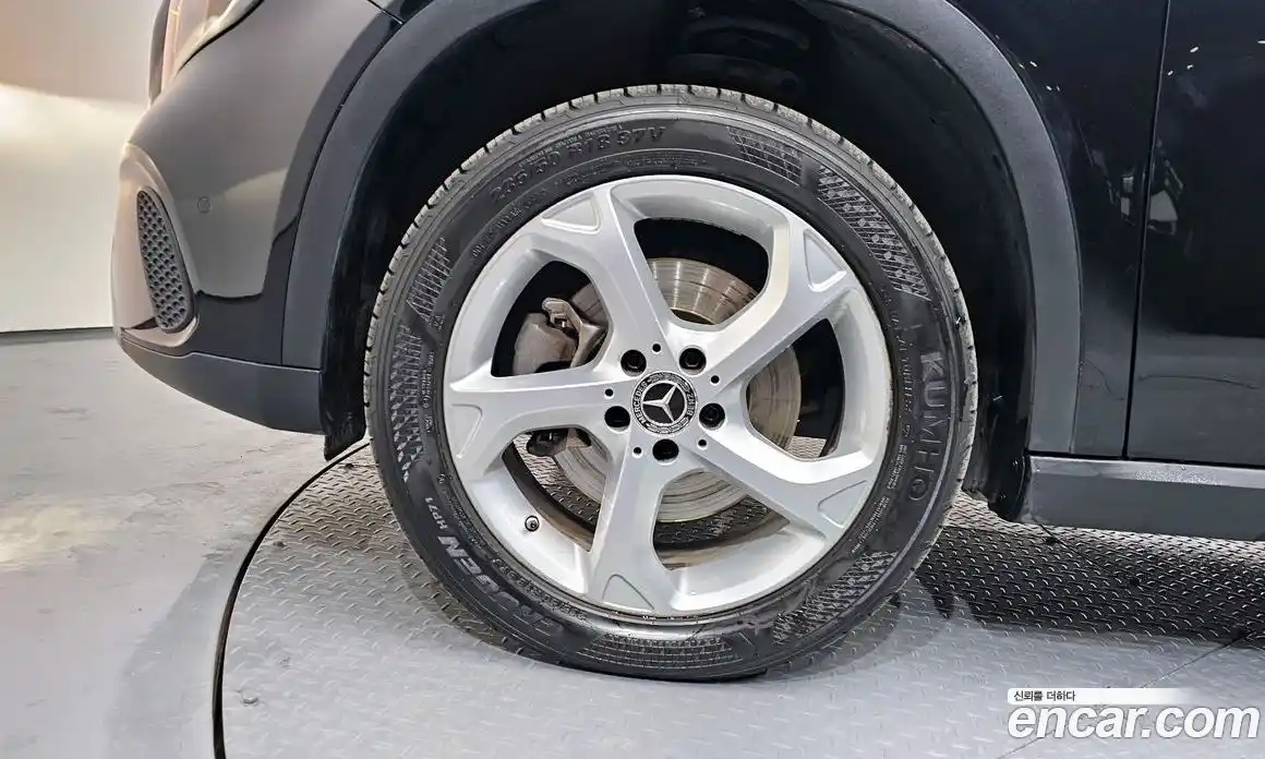 Mercedes-Benz GLA-Class 2018 2.0 Автомат в Москве № 138324, фото 8