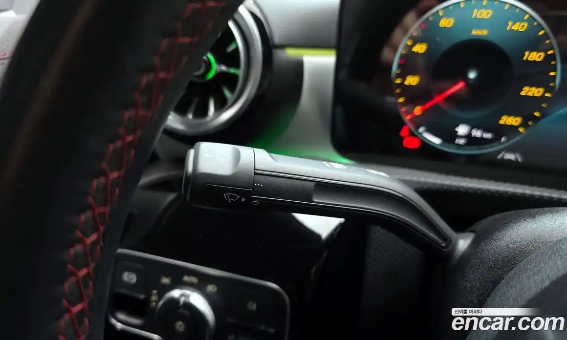 Mercedes-Benz CLA-Class 2023 2.0 Автомат в Москве № 139642, фото 19