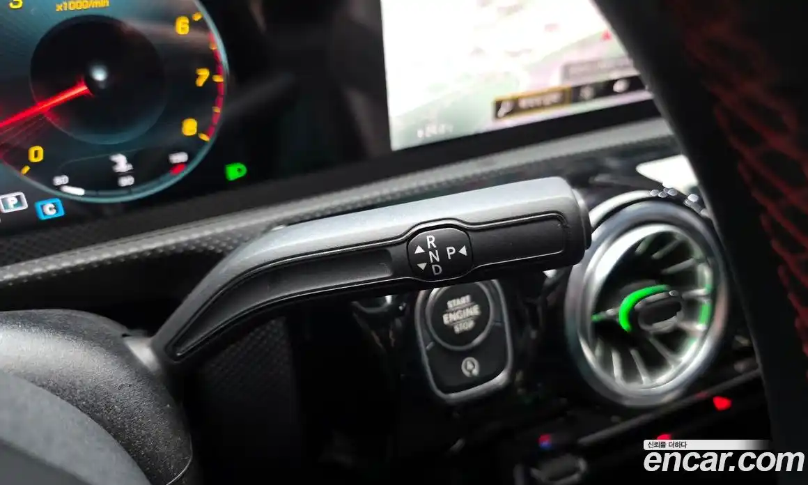 Mercedes-Benz CLA-Class 2023 2.0 Автомат в Москве № 139642, фото 10