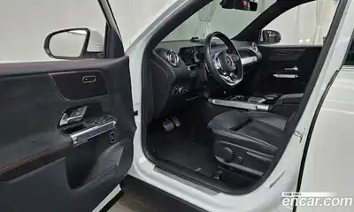 Mercedes-Benz GLB-Class 2022 2.0 Автомат в Москве № 140529, миниатюра 2