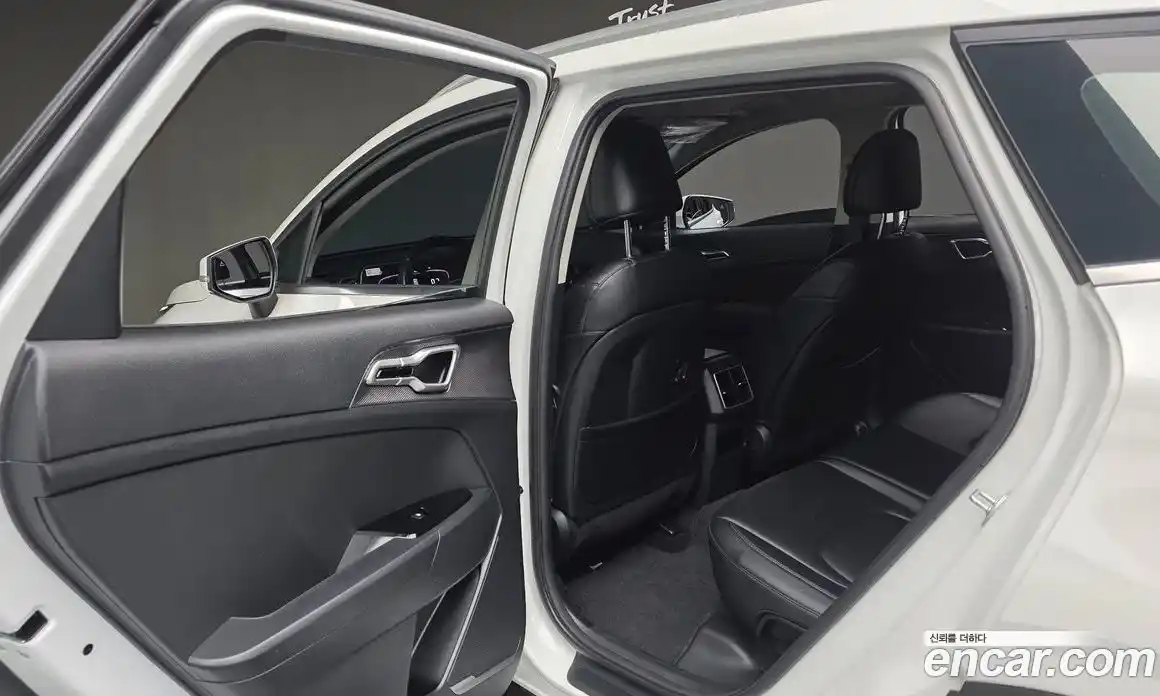 Kia Sportage 2023 2.0 Автомат в Москве № 14136, фото 3