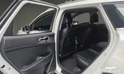 Kia Sportage 2023 2.0 Автомат в Москве № 14136, миниатюра 3