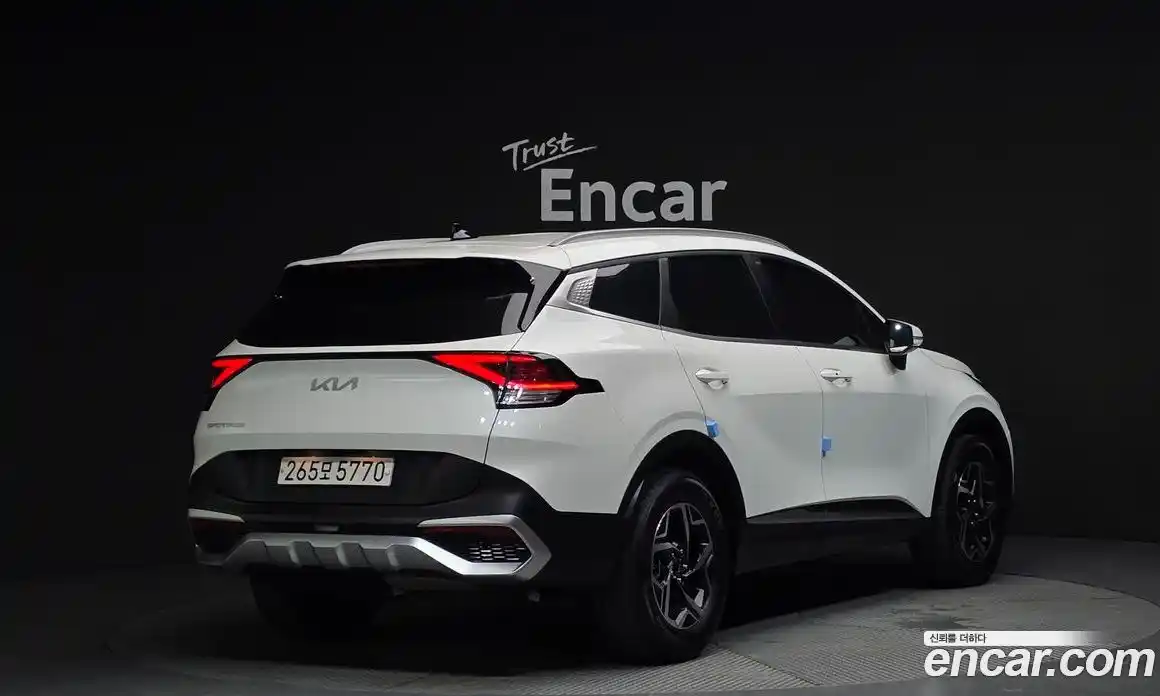 Kia Sportage 2023 2.0 Автомат в Москве № 14136, фото 7