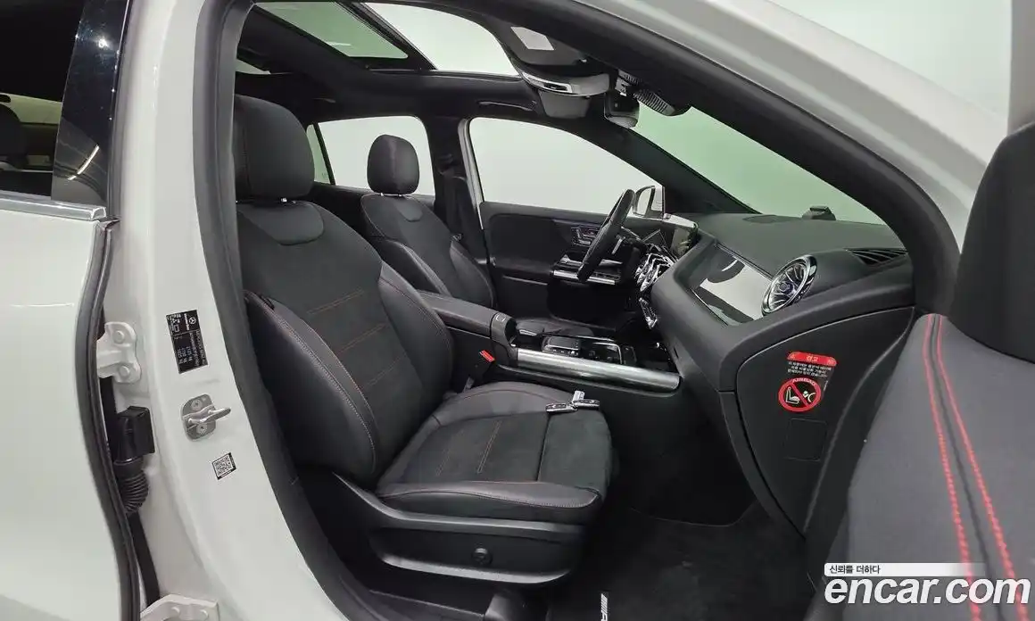 Mercedes-Benz GLA-Class 2023 2.0 Автомат в Москве № 142287, фото 16