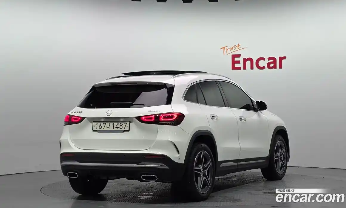 Mercedes-Benz GLA-Class 2023 2.0 Автомат в Москве № 142287, фото 17