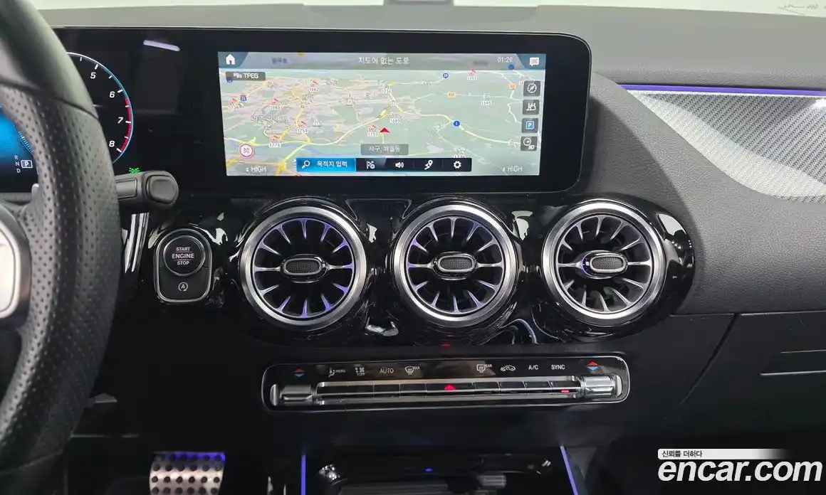 Mercedes-Benz GLA-Class 2023 2.0 Автомат в Москве № 142287, фото 10