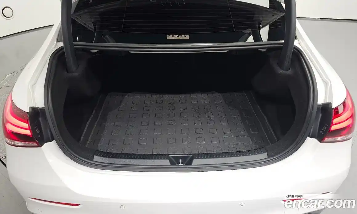 Mercedes-Benz A-Class 2021 2.0 Автомат в Москве № 142781, фото 20