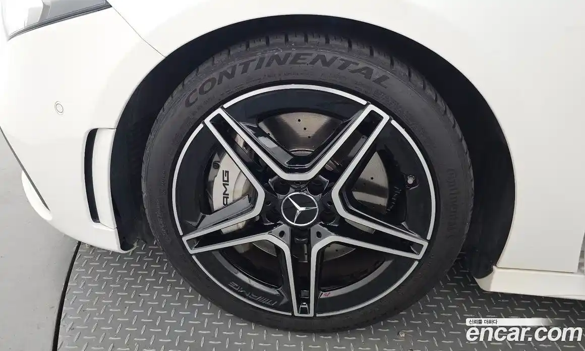 Mercedes-Benz A-Class 2021 2.0 Автомат в Москве № 142781, фото 5