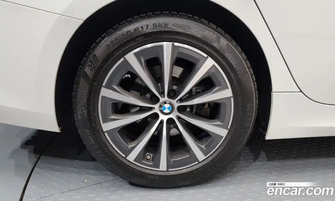 BMW 3-Series 2023 2.0 Автомат в Москве № 154432, фото 13