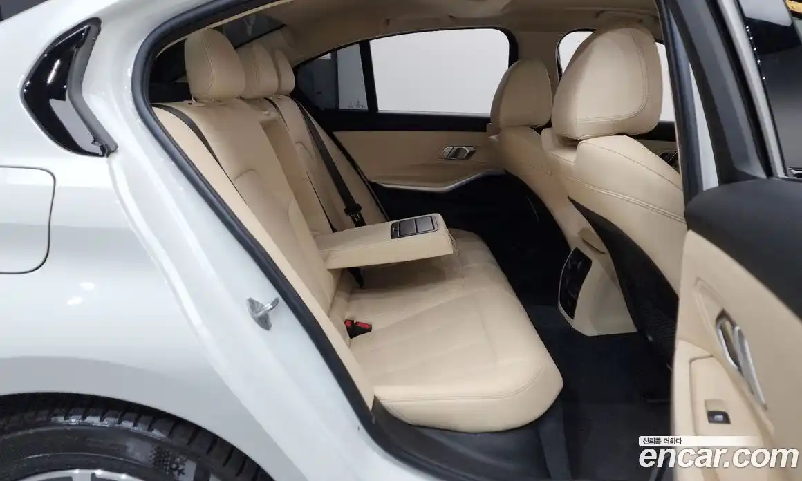 BMW 3-Series 2023 2.0 Автомат в Москве № 154432, фото 16