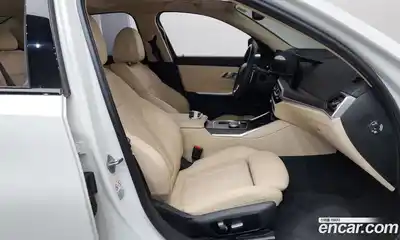 BMW 3-Series 2023 2.0 Автомат в Москве № 154432, миниатюра 8