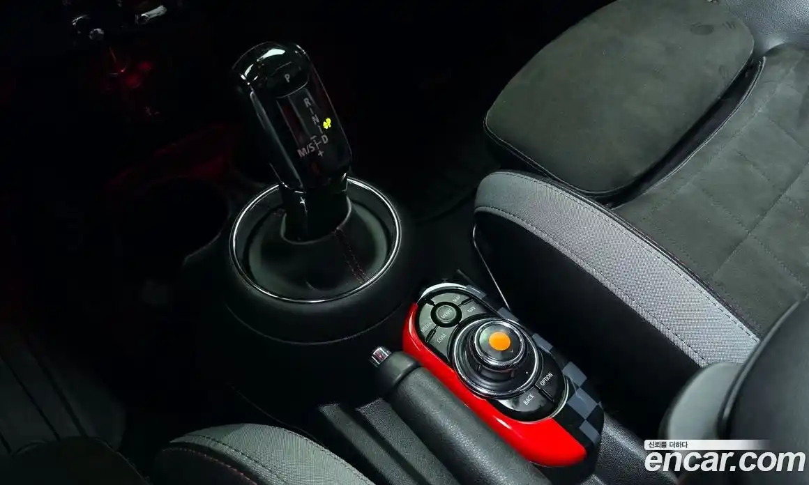 Mini Cooper 2020 2.0 Автомат в Москве № 156034, фото 14