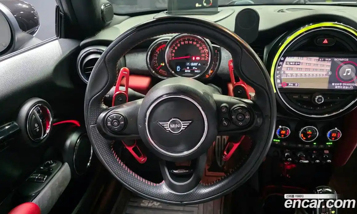 Mini Cooper 2020 2.0 Автомат в Москве № 156034, фото 15