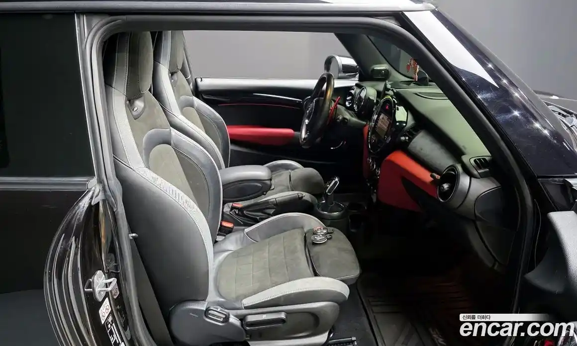 Mini Cooper 2020 2.0 Автомат в Москве № 156034, фото 18